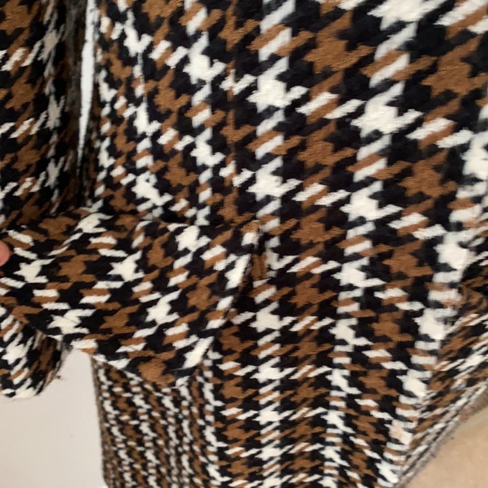 Coat - Picture 2 of 4